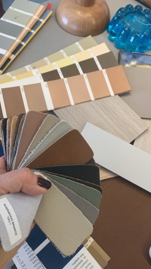 Amostras de cores e materiais para definição da paleta